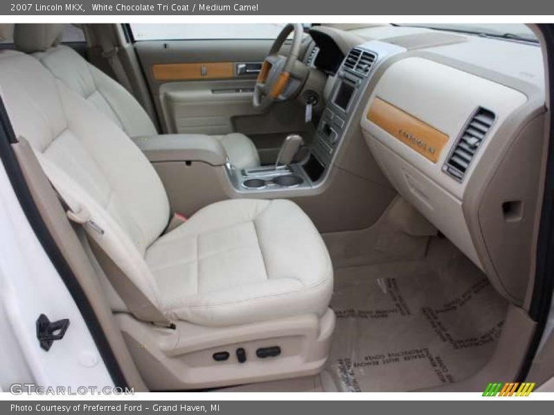 White Chocolate Tri Coat / Medium Camel 2007 Lincoln MKX