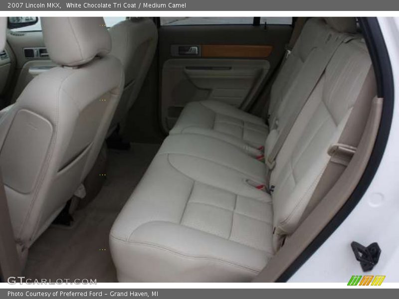 White Chocolate Tri Coat / Medium Camel 2007 Lincoln MKX