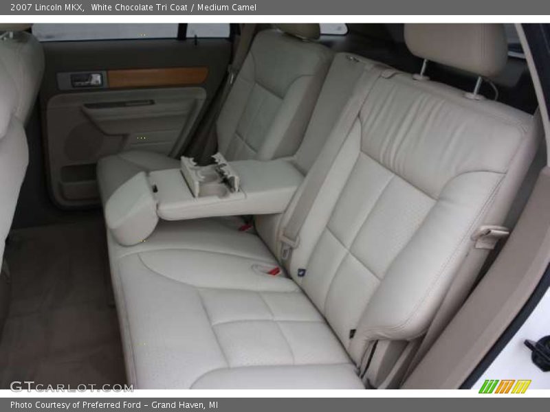 White Chocolate Tri Coat / Medium Camel 2007 Lincoln MKX