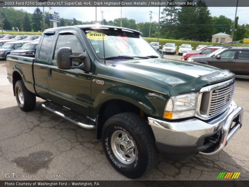 Dark Highland Green Metallic / Medium Parchment Beige 2003 Ford F250 Super Duty XLT SuperCab 4x4