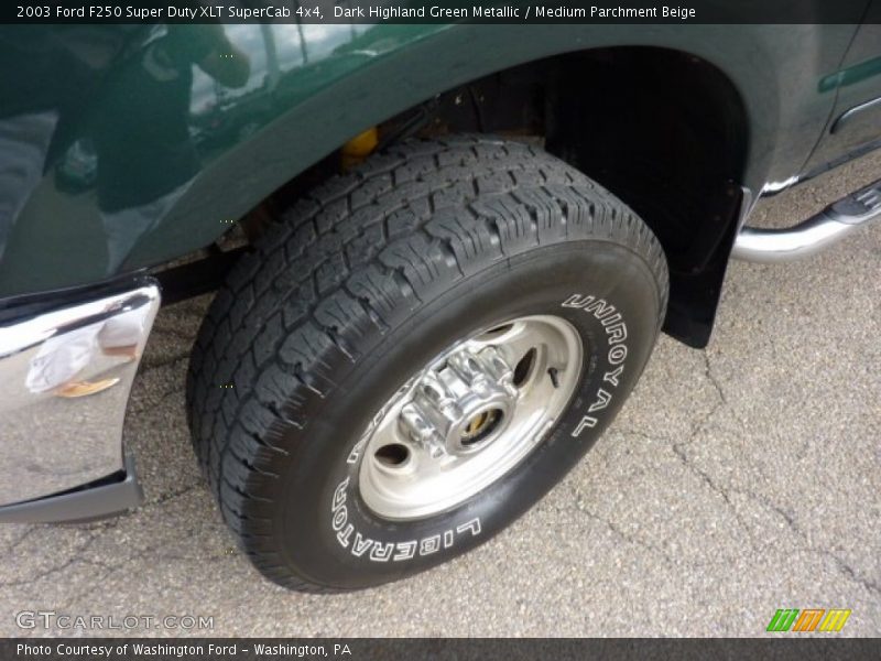 Dark Highland Green Metallic / Medium Parchment Beige 2003 Ford F250 Super Duty XLT SuperCab 4x4