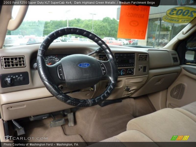 Dark Highland Green Metallic / Medium Parchment Beige 2003 Ford F250 Super Duty XLT SuperCab 4x4