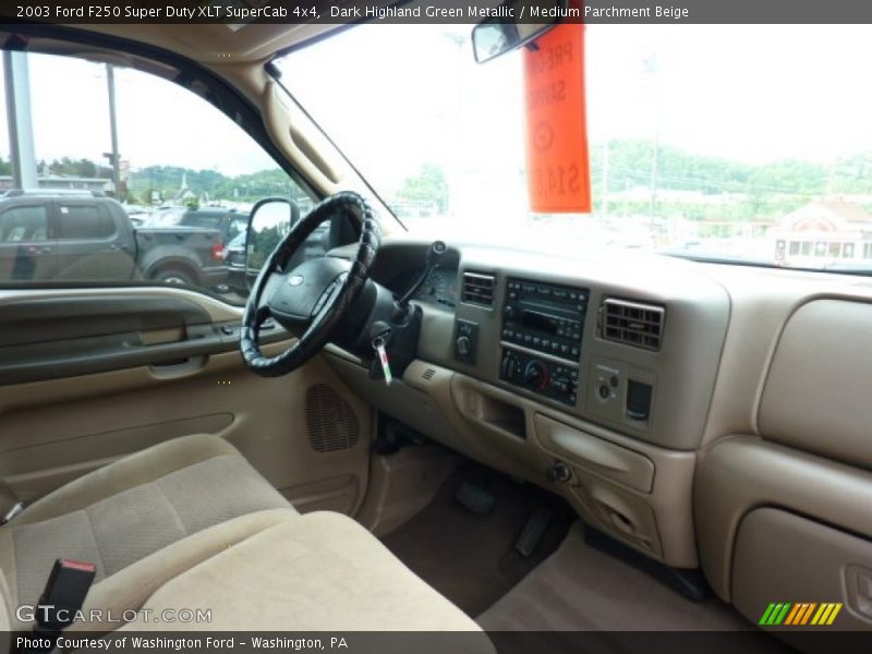 Dark Highland Green Metallic / Medium Parchment Beige 2003 Ford F250 Super Duty XLT SuperCab 4x4