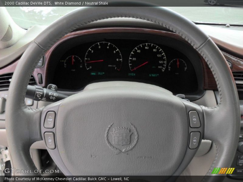 White Diamond / Neutral Shale 2000 Cadillac DeVille DTS