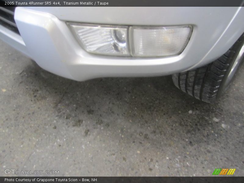 Titanium Metallic / Taupe 2005 Toyota 4Runner SR5 4x4