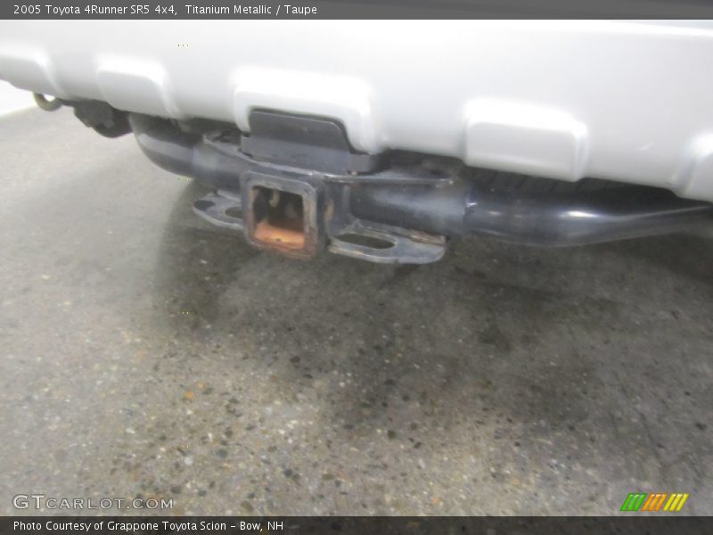 Titanium Metallic / Taupe 2005 Toyota 4Runner SR5 4x4