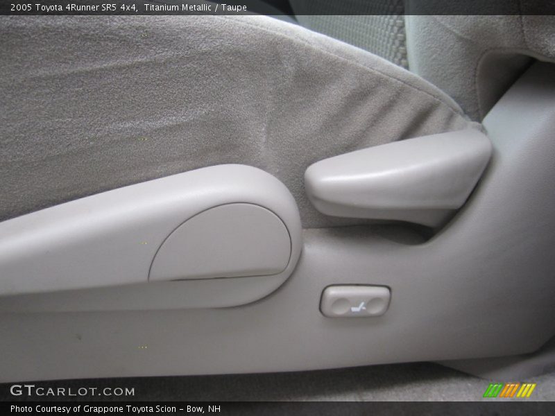 Titanium Metallic / Taupe 2005 Toyota 4Runner SR5 4x4