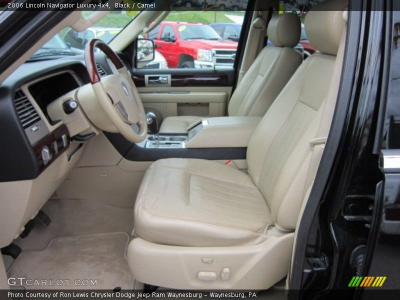 Black / Camel 2006 Lincoln Navigator Luxury 4x4