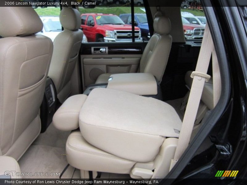 Black / Camel 2006 Lincoln Navigator Luxury 4x4