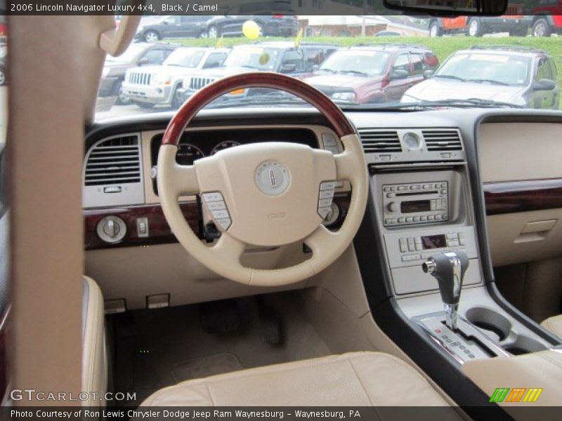 Black / Camel 2006 Lincoln Navigator Luxury 4x4