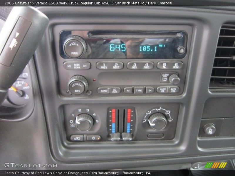 Controls of 2006 Silverado 1500 Work Truck Regular Cab 4x4