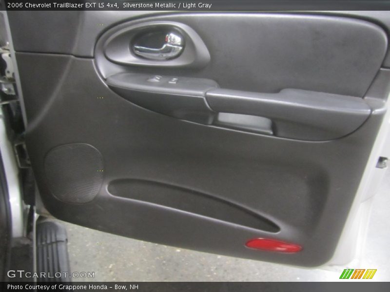 Silverstone Metallic / Light Gray 2006 Chevrolet TrailBlazer EXT LS 4x4