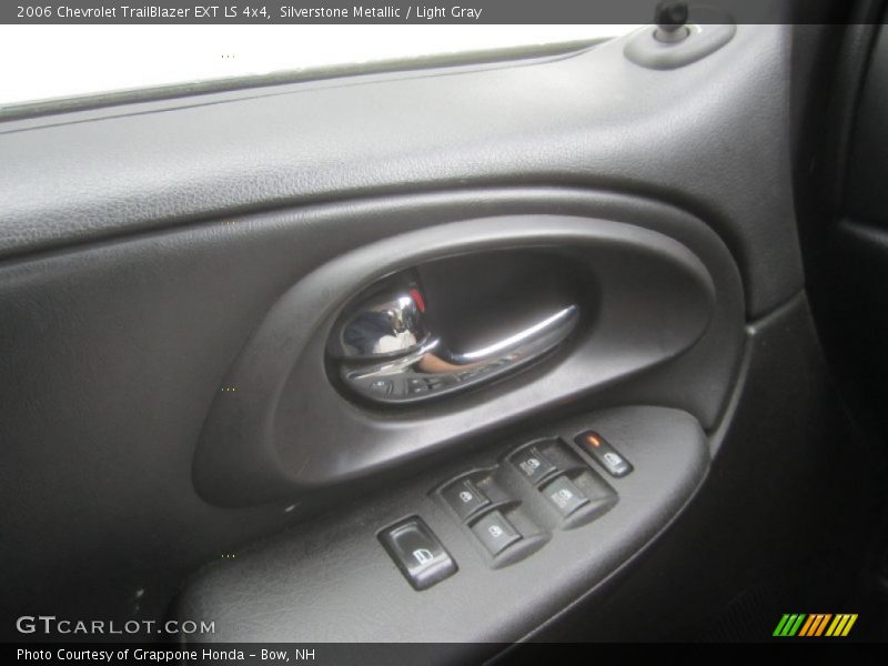 Silverstone Metallic / Light Gray 2006 Chevrolet TrailBlazer EXT LS 4x4