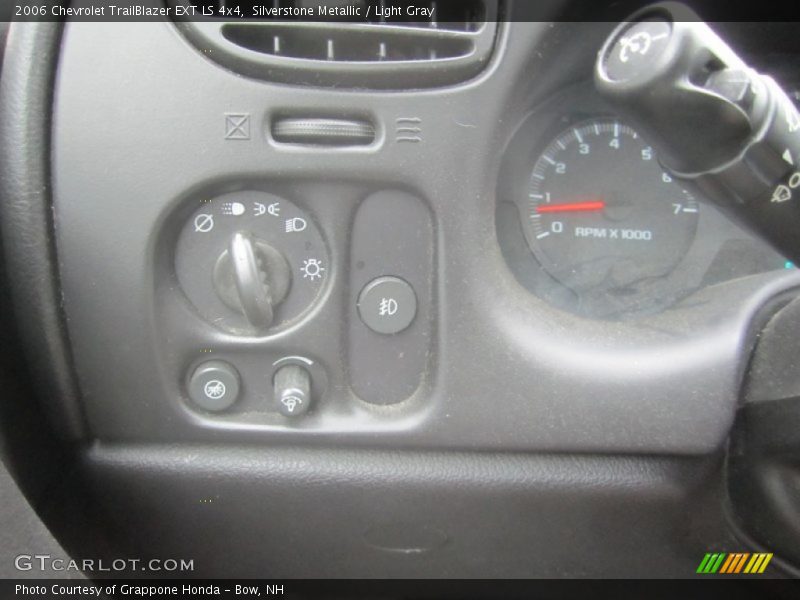Silverstone Metallic / Light Gray 2006 Chevrolet TrailBlazer EXT LS 4x4