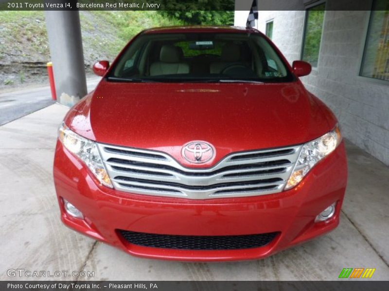 Barcelona Red Metallic / Ivory 2011 Toyota Venza I4