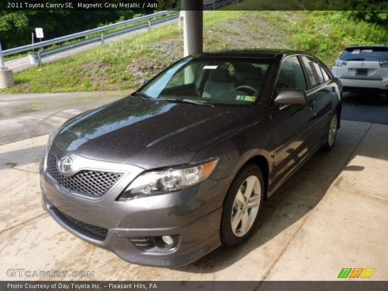 Magnetic Gray Metallic / Ash 2011 Toyota Camry SE