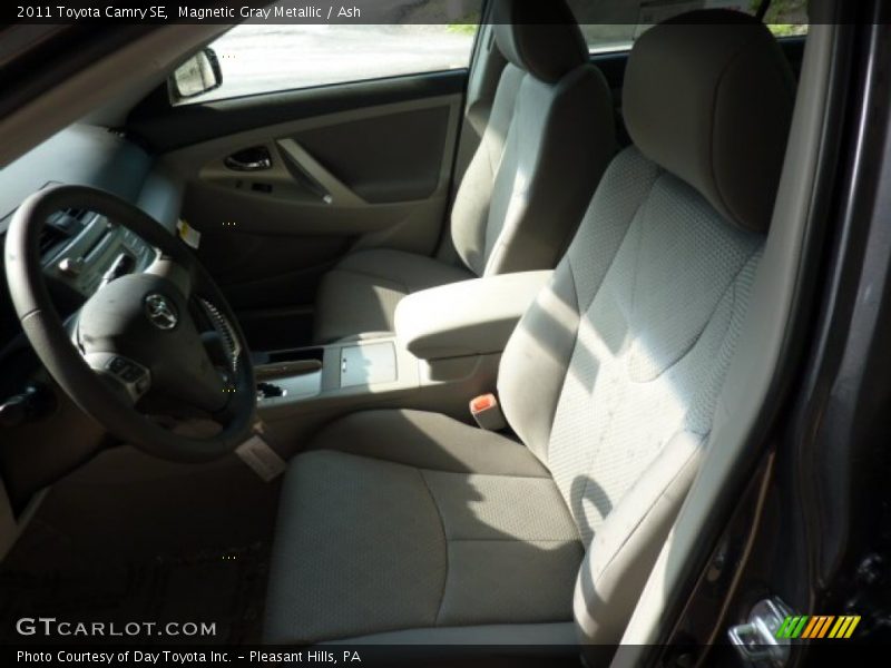 Magnetic Gray Metallic / Ash 2011 Toyota Camry SE