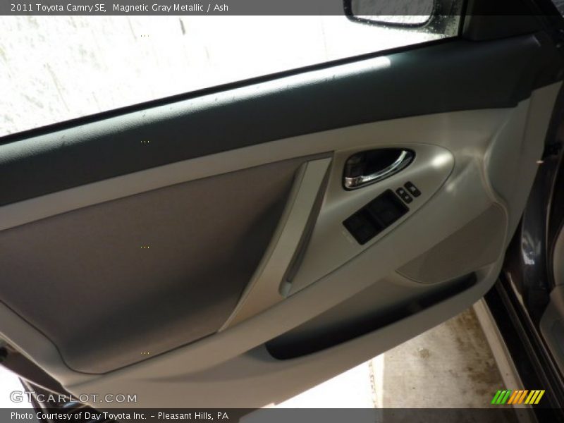 Magnetic Gray Metallic / Ash 2011 Toyota Camry SE