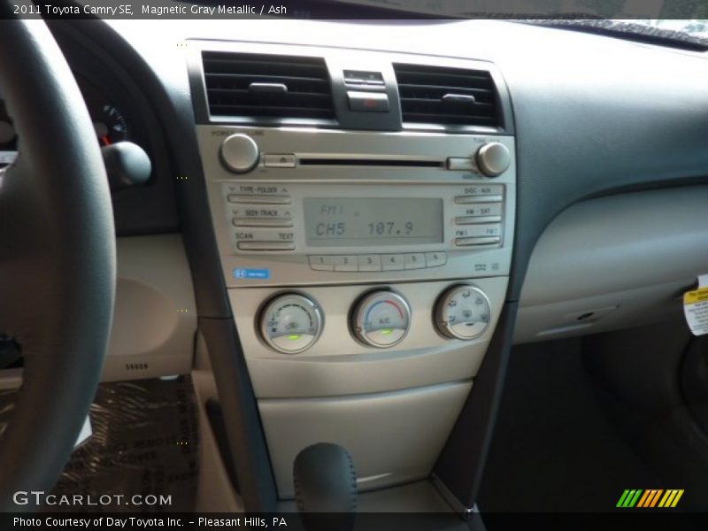 Magnetic Gray Metallic / Ash 2011 Toyota Camry SE