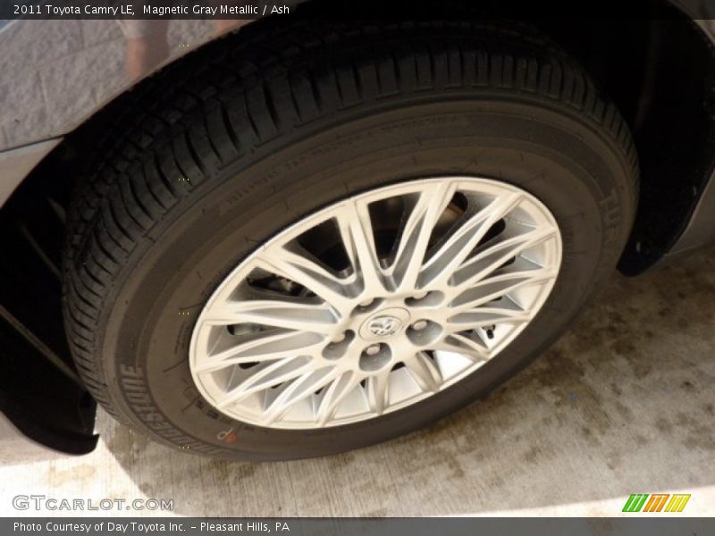 Magnetic Gray Metallic / Ash 2011 Toyota Camry LE