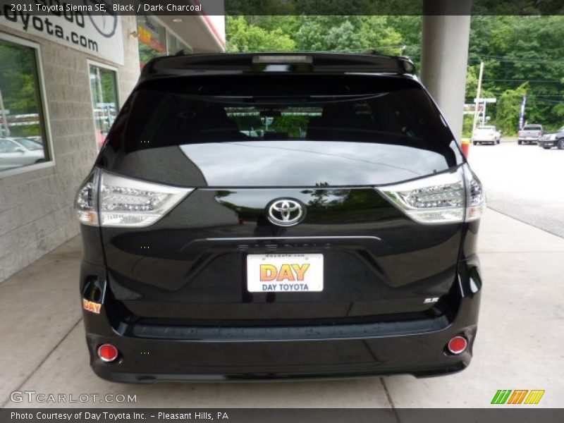 Black / Dark Charcoal 2011 Toyota Sienna SE