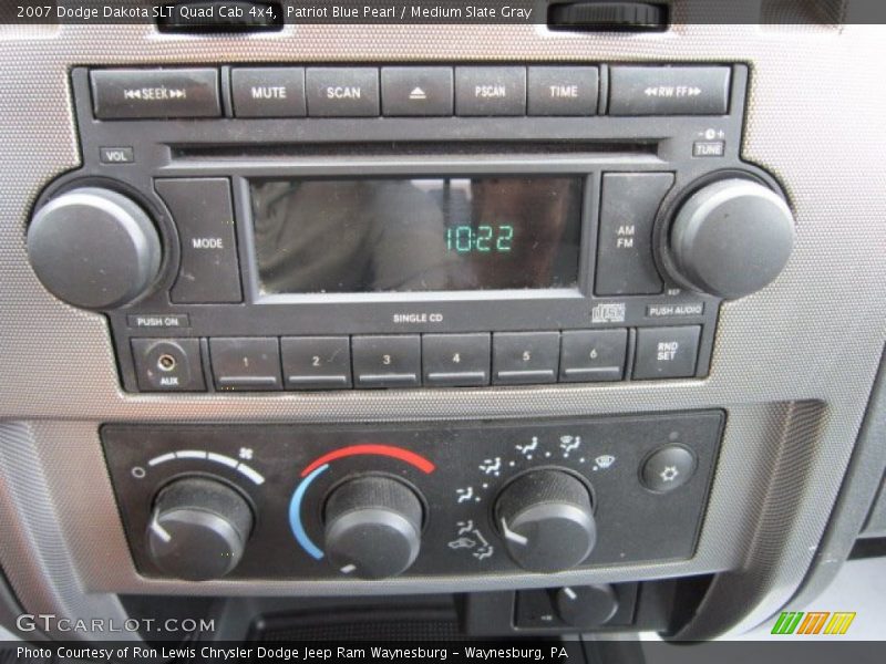 Controls of 2007 Dakota SLT Quad Cab 4x4