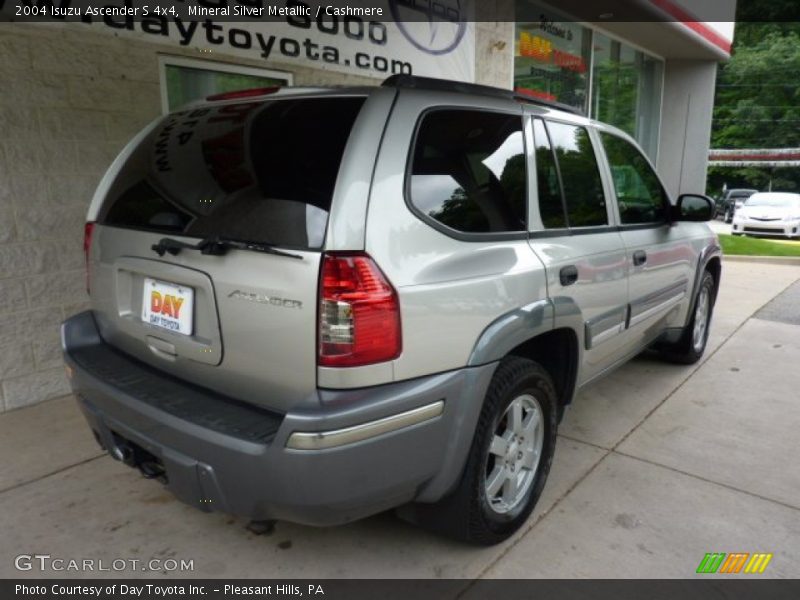 Mineral Silver Metallic / Cashmere 2004 Isuzu Ascender S 4x4