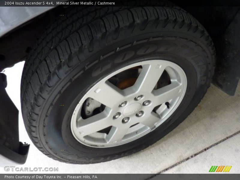 Mineral Silver Metallic / Cashmere 2004 Isuzu Ascender S 4x4