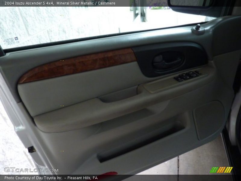 Mineral Silver Metallic / Cashmere 2004 Isuzu Ascender S 4x4