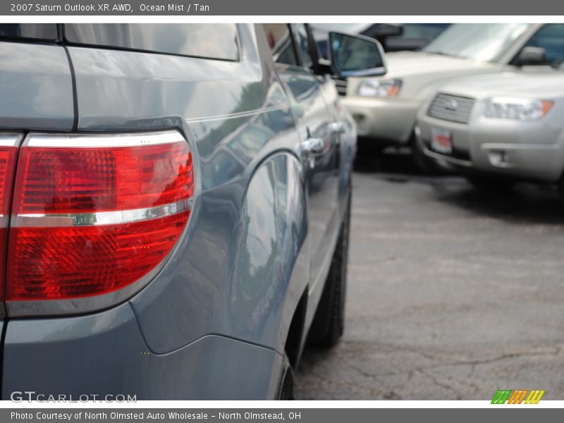Ocean Mist / Tan 2007 Saturn Outlook XR AWD