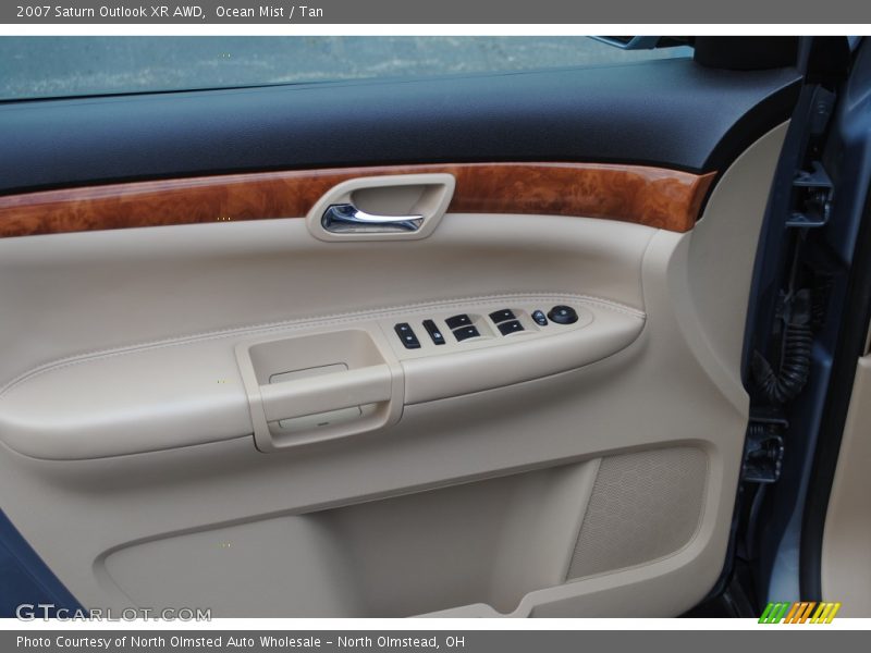 Ocean Mist / Tan 2007 Saturn Outlook XR AWD