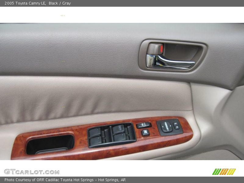 Black / Gray 2005 Toyota Camry LE
