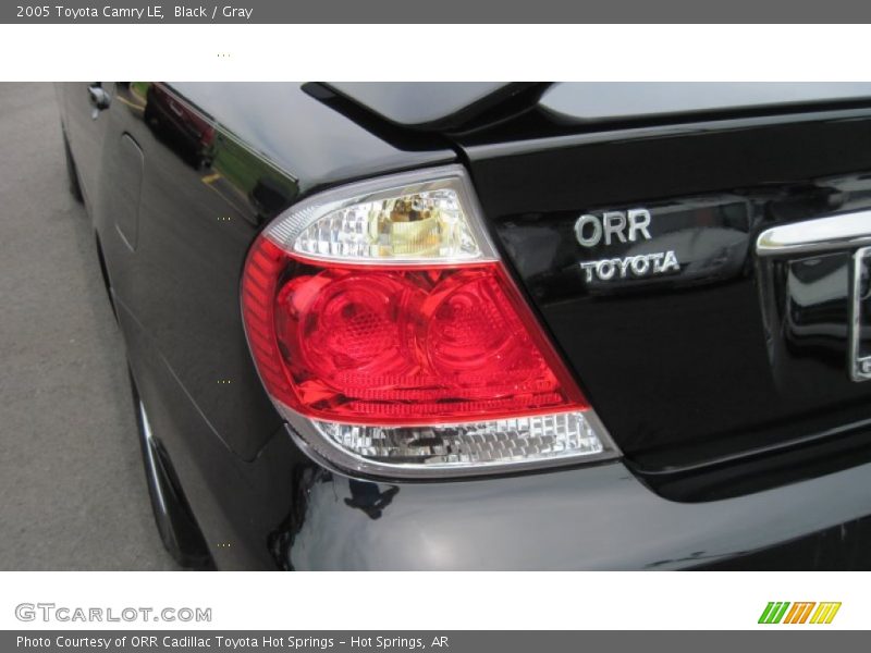Black / Gray 2005 Toyota Camry LE