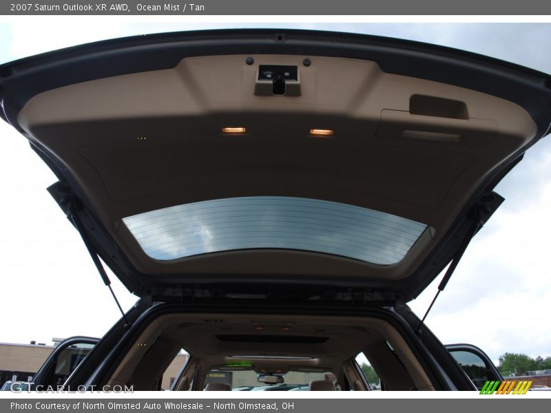 Ocean Mist / Tan 2007 Saturn Outlook XR AWD