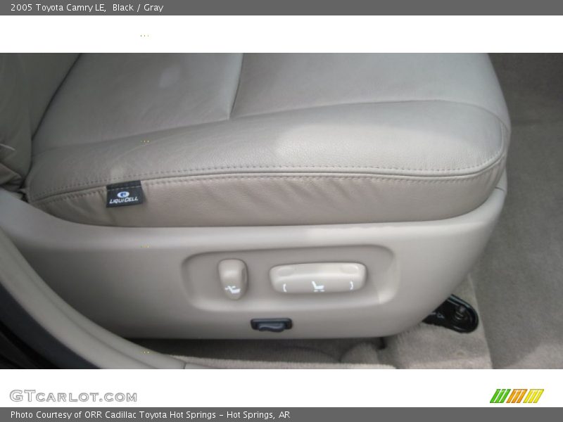 Black / Gray 2005 Toyota Camry LE