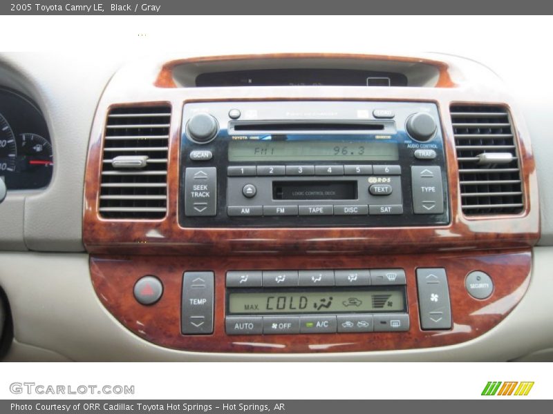 Black / Gray 2005 Toyota Camry LE