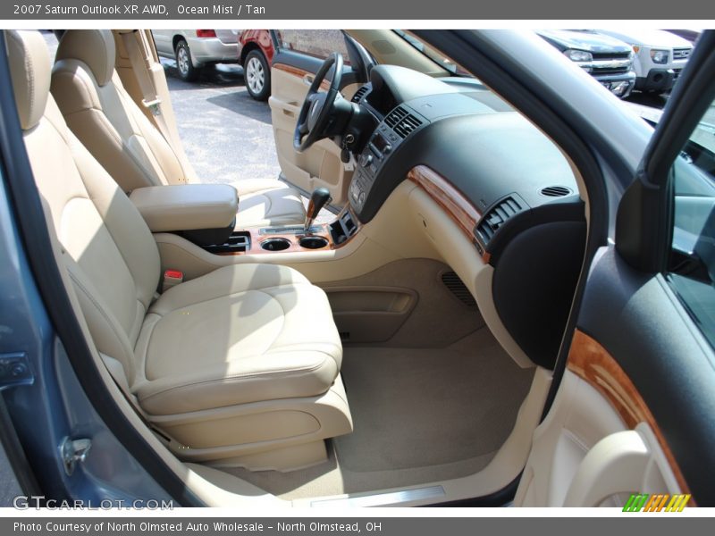 Ocean Mist / Tan 2007 Saturn Outlook XR AWD