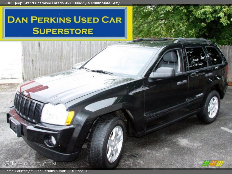 Black / Medium Slate Gray 2005 Jeep Grand Cherokee Laredo 4x4