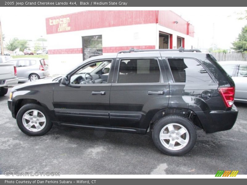 Black / Medium Slate Gray 2005 Jeep Grand Cherokee Laredo 4x4