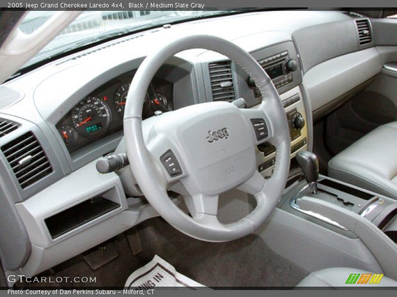 Black / Medium Slate Gray 2005 Jeep Grand Cherokee Laredo 4x4