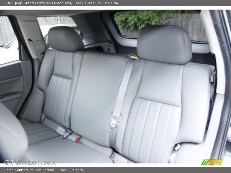 Black / Medium Slate Gray 2005 Jeep Grand Cherokee Laredo 4x4