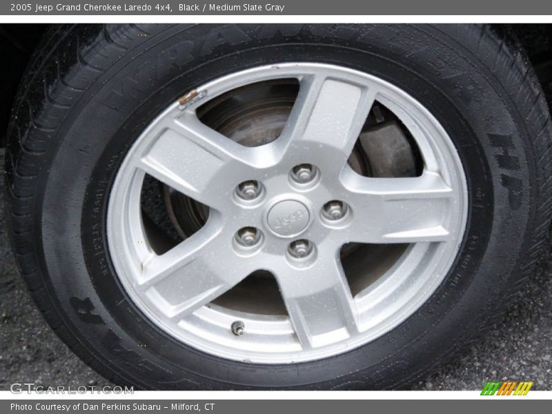 Black / Medium Slate Gray 2005 Jeep Grand Cherokee Laredo 4x4