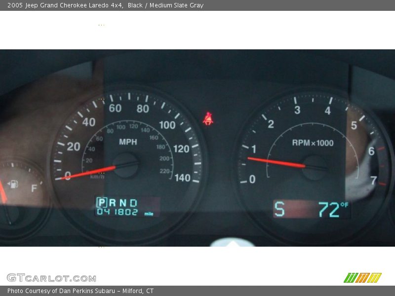 Black / Medium Slate Gray 2005 Jeep Grand Cherokee Laredo 4x4