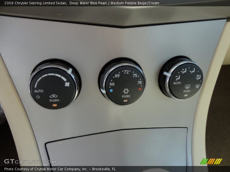 Controls of 2009 Sebring Limited Sedan