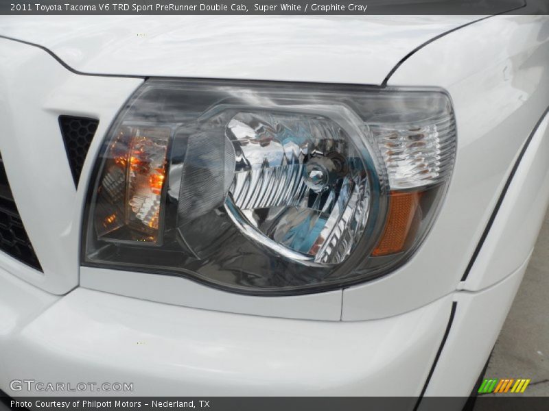 Super White / Graphite Gray 2011 Toyota Tacoma V6 TRD Sport PreRunner Double Cab