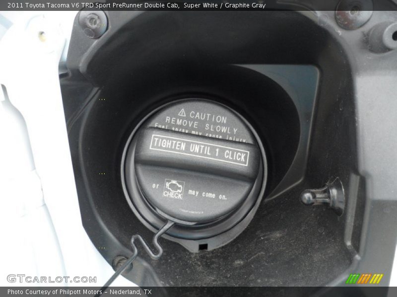 Super White / Graphite Gray 2011 Toyota Tacoma V6 TRD Sport PreRunner Double Cab