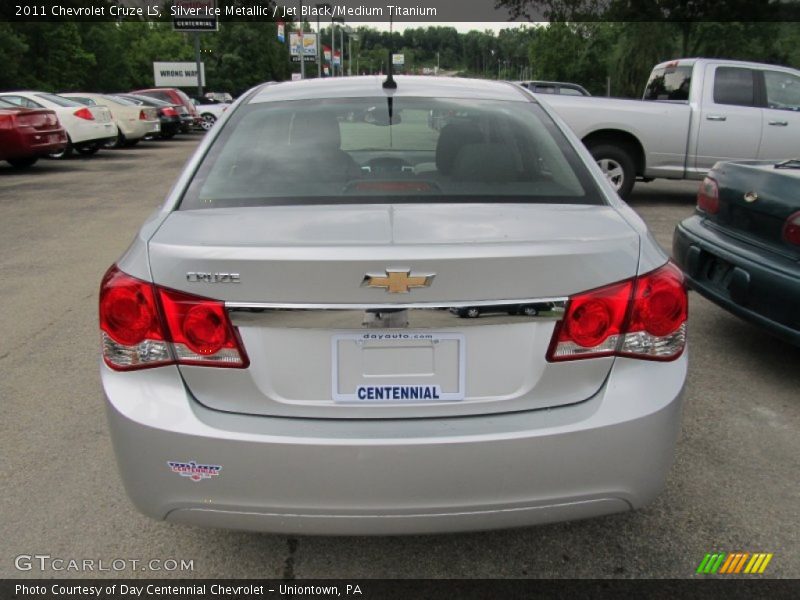 Silver Ice Metallic / Jet Black/Medium Titanium 2011 Chevrolet Cruze LS