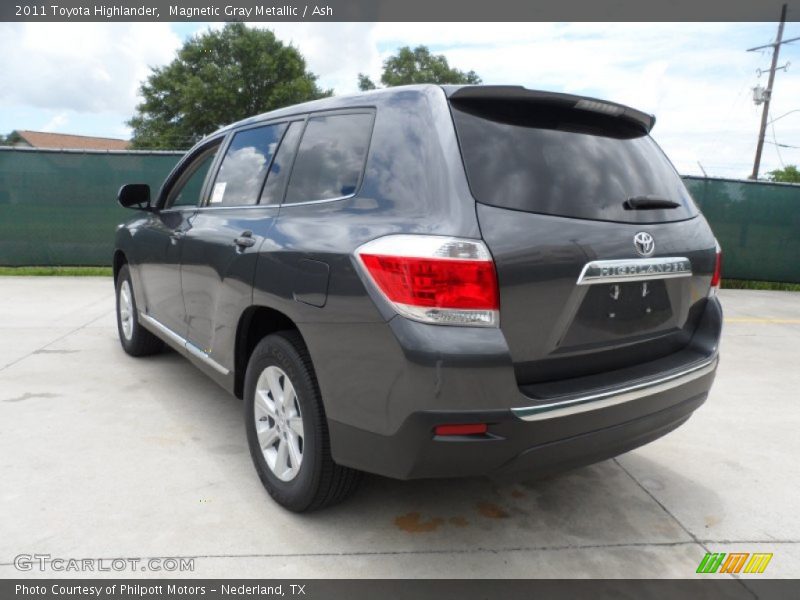 Magnetic Gray Metallic / Ash 2011 Toyota Highlander