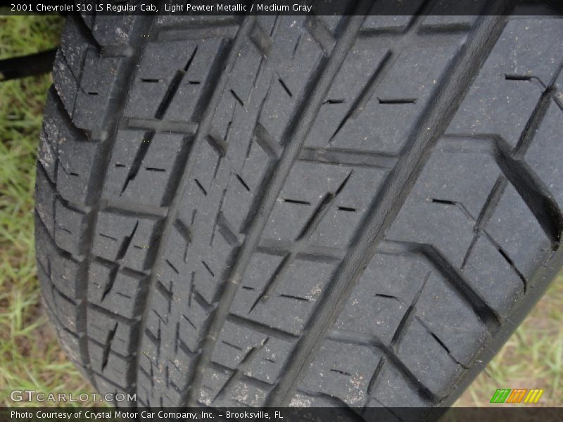 Light Pewter Metallic / Medium Gray 2001 Chevrolet S10 LS Regular Cab