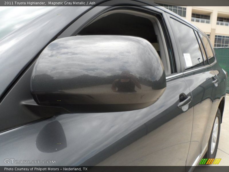 Magnetic Gray Metallic / Ash 2011 Toyota Highlander